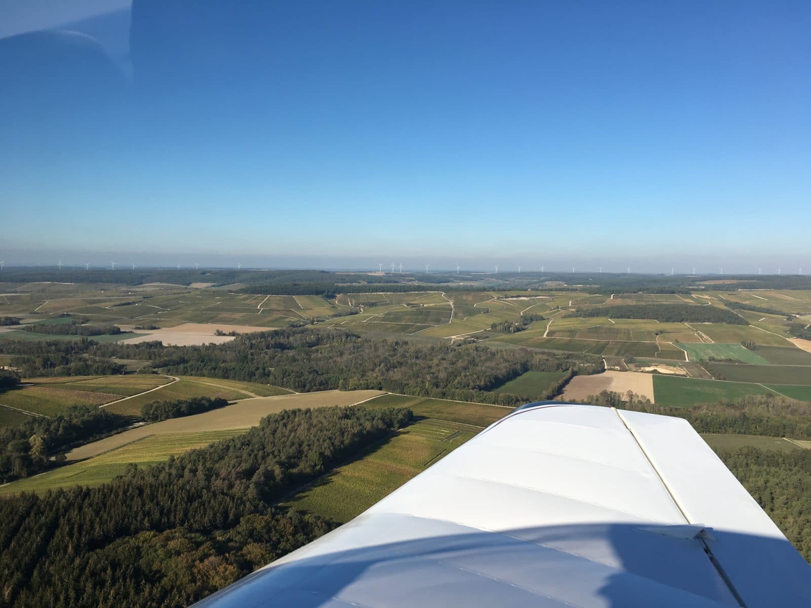 Vue aérienne de la Côte des Bar prise lors de notre survol de la Côte des Bar