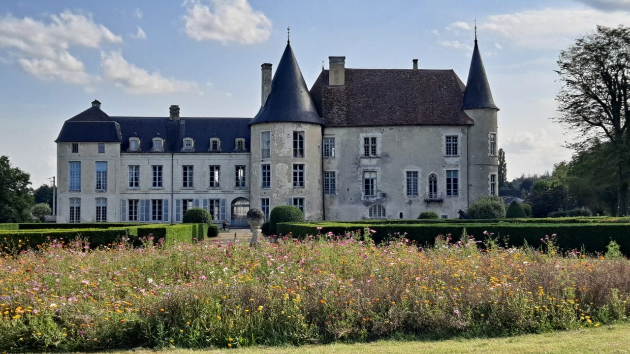 chateau de ricey bas vu extérieur
