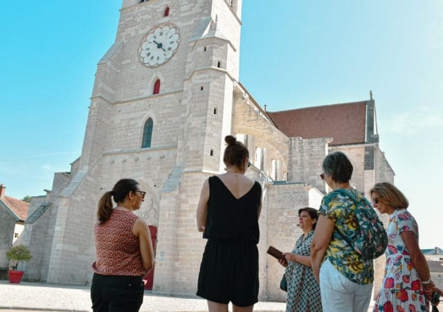 groupe durant la visite de Mussy-sur-Seine