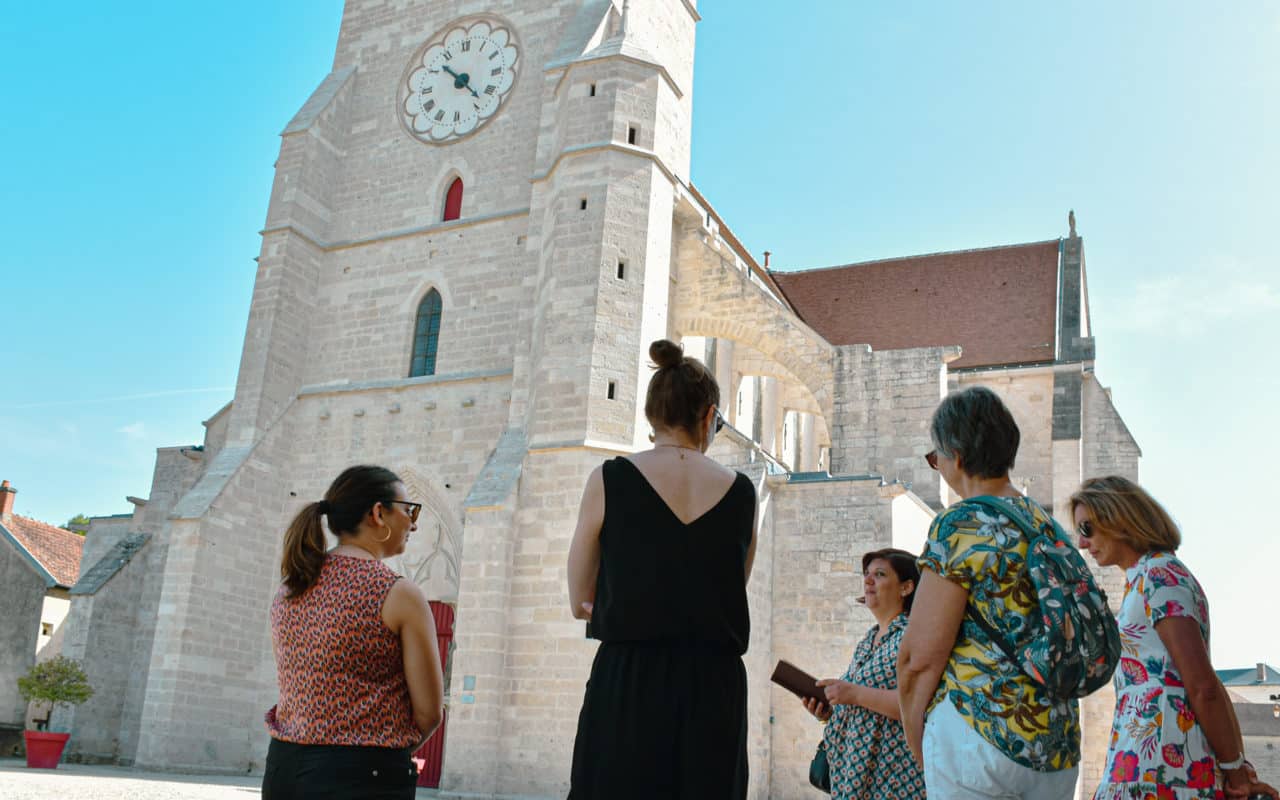 groupe durant la visite de Mussy-sur-Seine