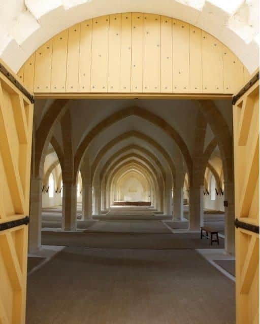 Vue du Grand Cloitre de l'Abbaye de Clairvaux