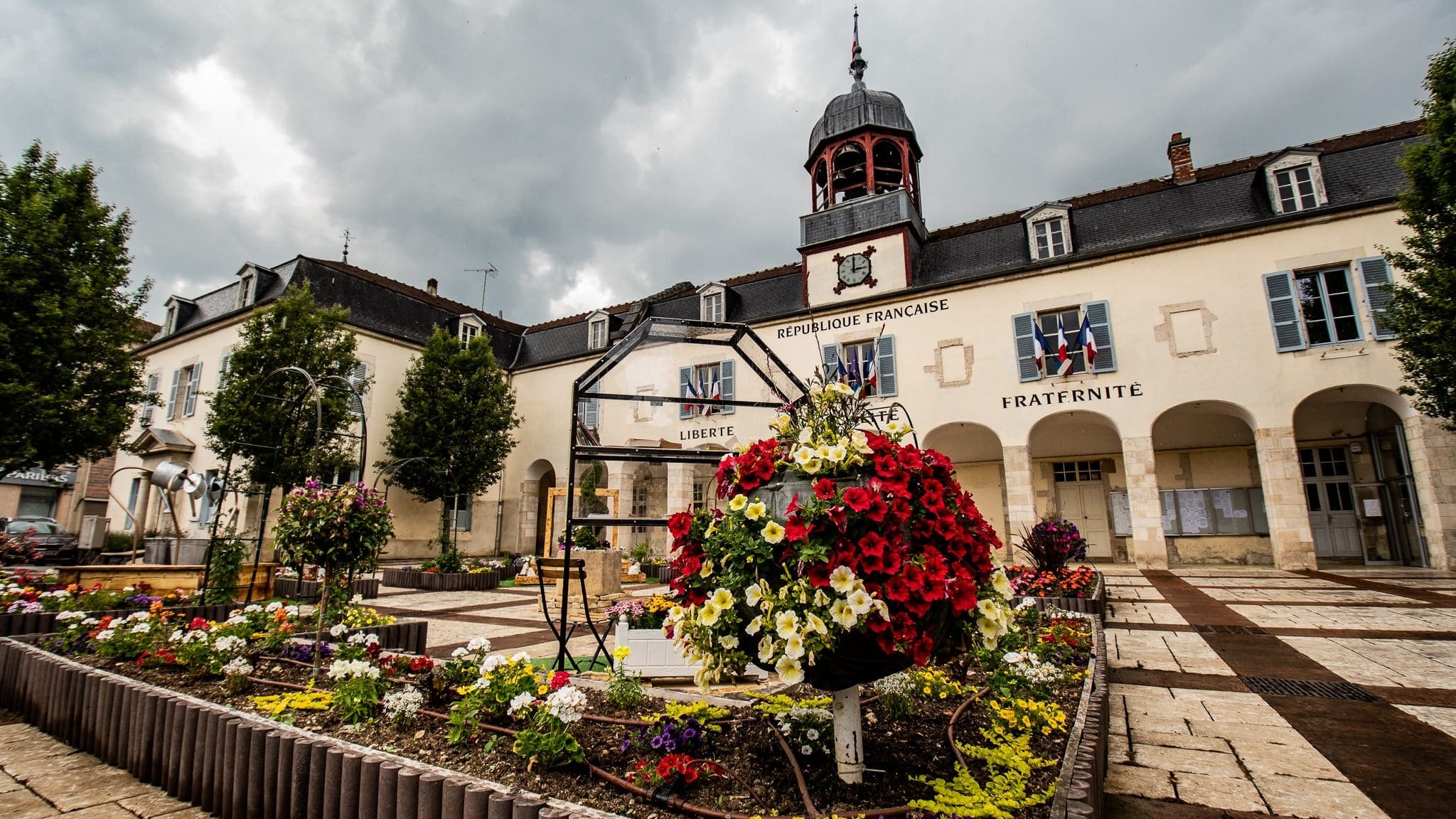 l'hôtel de ville de bar-sur-aube d'extérieur